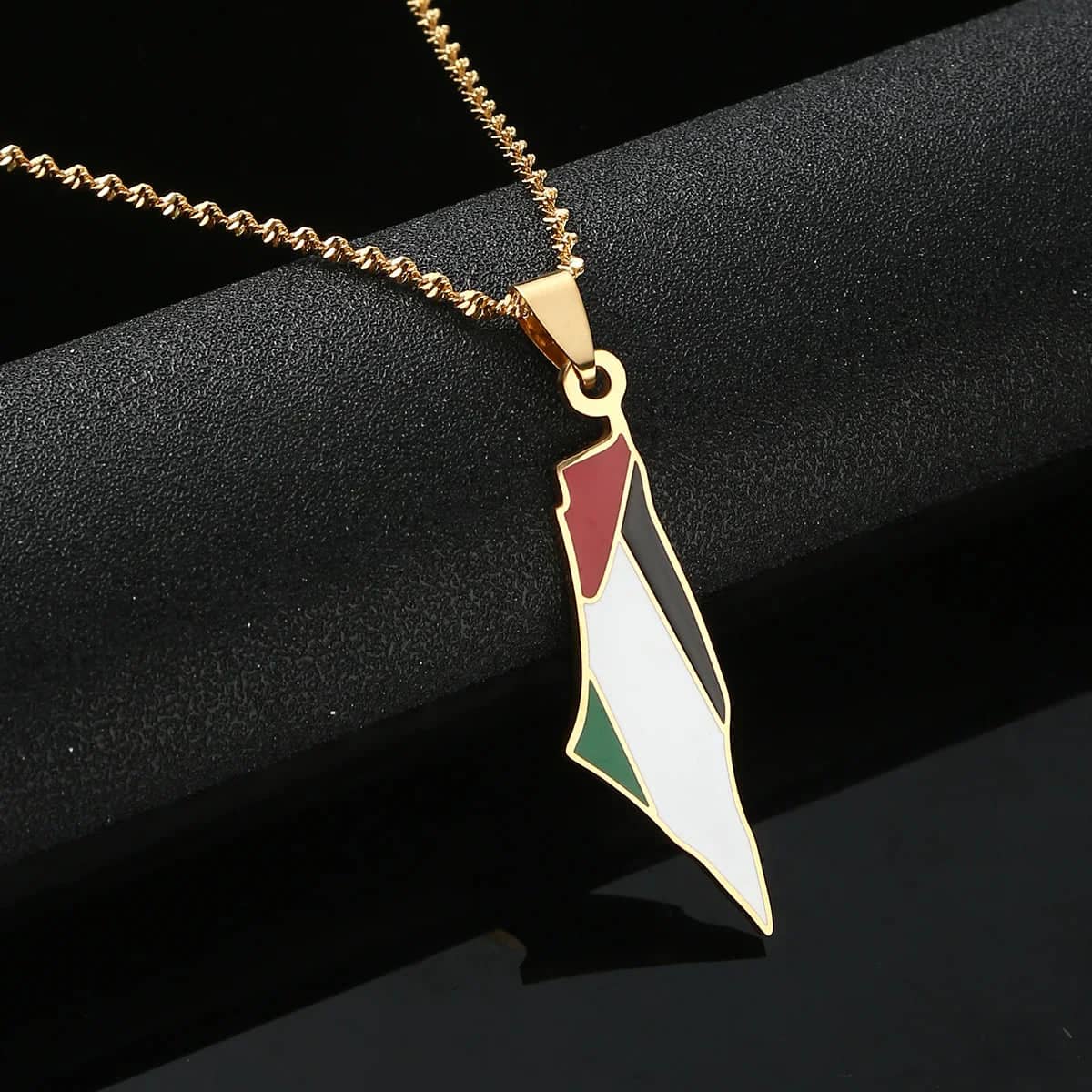 Collier drapeau Palestine émaillé – doré